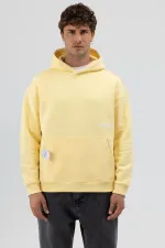 Sweat-shirt à capuche oversize imprimé jaune