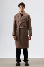 Manteau oversize croisé en cachemire marron