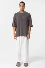 Yıkamalı Arka Baskılı Oversize Tişört Kahve