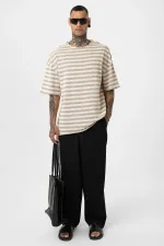 T-shirt oversize rayé en maille, couleur vison