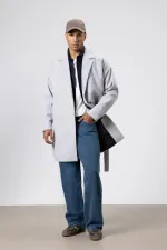 Manteau oversize en cachemire gris avec ceinture