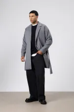 Manteau oversize en cachemire gris foncé avec ceinture