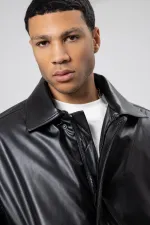 Veste oversize basique en similicuir noir