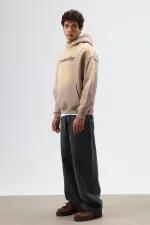 Sweat à capuche oversize imprimé délavé, couleur vison