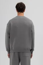 Sweat-shirt oversize basique à col rond, gris foncé