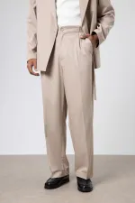 Costume oversize ceinturé couleur pierre