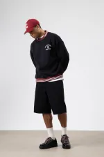 Oversize Yaka Nakış Detaylı Sweatshirt Siyah