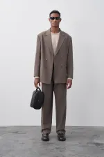 Costume croisé coupe décontractée, vison