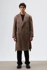 Manteau oversize croisé en cachemire marron