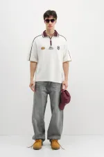 Fermuarlı Yaka Baskılı Oversize Tişört Ekru