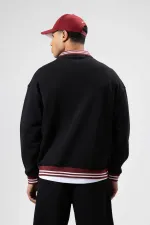 Oversize Yaka Nakış Detaylı Sweatshirt Siyah