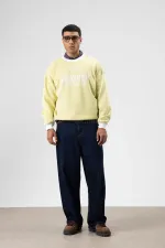 Oversize Bisiklet Yaka Baskılı Sweatshirt Sarı