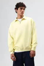 Sweat-shirt jaune oversize à fermeture éclair au col