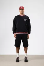 Oversize Yaka Nakış Detaylı Sweatshirt Siyah
