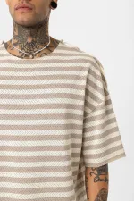 T-shirt oversize rayé en maille, couleur vison
