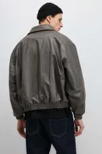 Blouson aviateur oversize en cuir, couleur vison