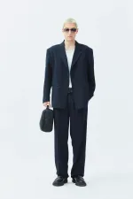 Costume croisé coupe décontractée, bleu marine