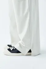 Pantalon de survêtement oversize avec ourlet travaillé et poches latérales, gris glacé