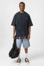 Yıkamalı Oversize Ekose Detaylı Tişört Siyah