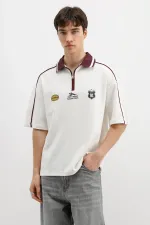 Fermuarlı Yaka Baskılı Oversize Tişört Ekru