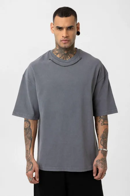 T-shirt oversize délavé avec détail chaîne, gris fumé
