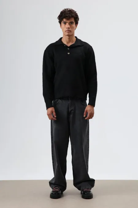 Pull en maille douce texturée à col polo noir