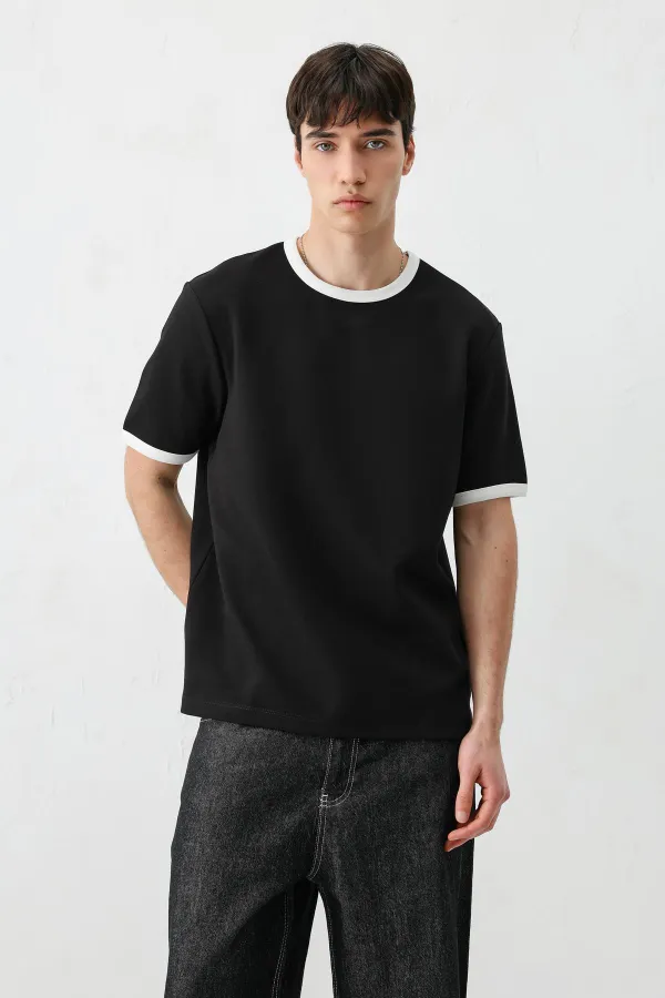 Short-Sleeved Regular Fit T-Shirt, Black