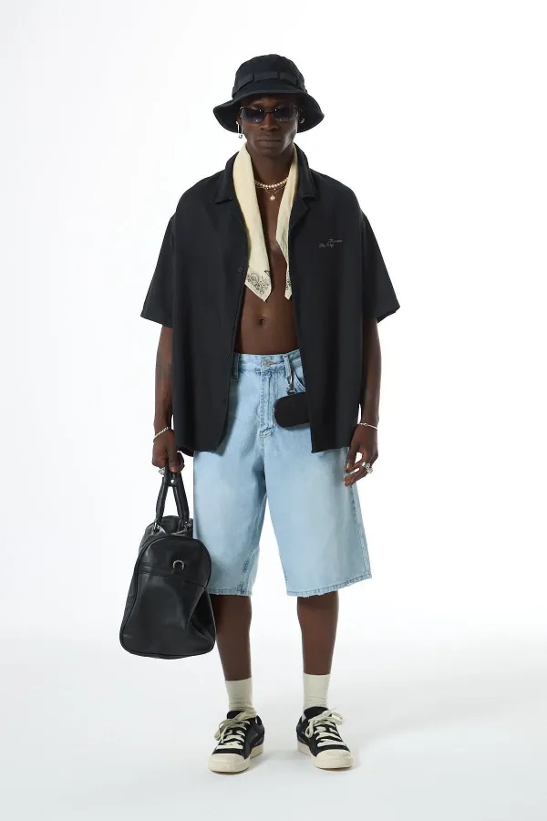 Yıkamalı Oversize Arka Baskılı Kısa Kol Cepsiz Gömlek Siyah