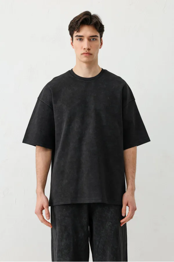 Kısa Kollu Yıkamalı Oversize Tişört Siyah