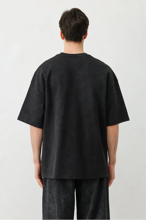 Kısa Kollu Yıkamalı Oversize Tişört Siyah
