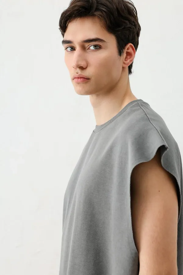 Basic Sleeveless T-Shirt, Dark Gray