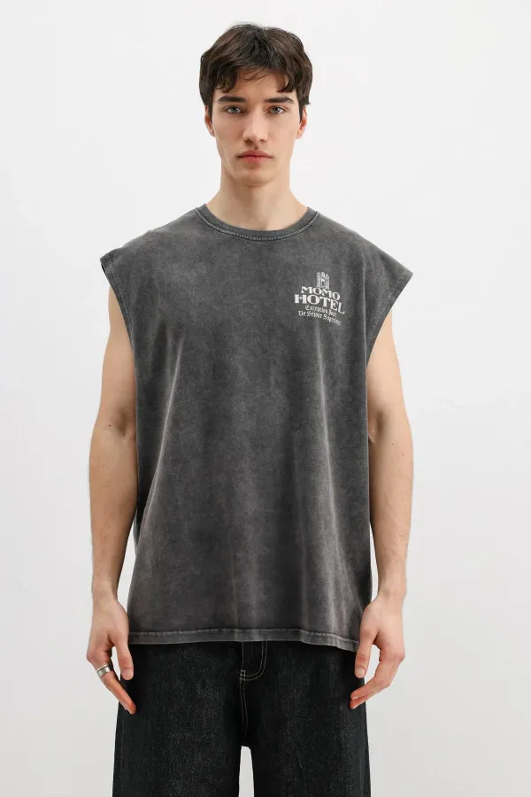 T-shirt oversize imprimé sans manches noir