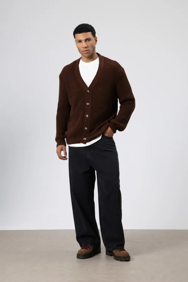 V Yaka Düğmeli Örgü Hırka Kazak Kahve