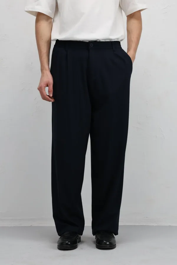 Pantalon ample en tissu bleu marine