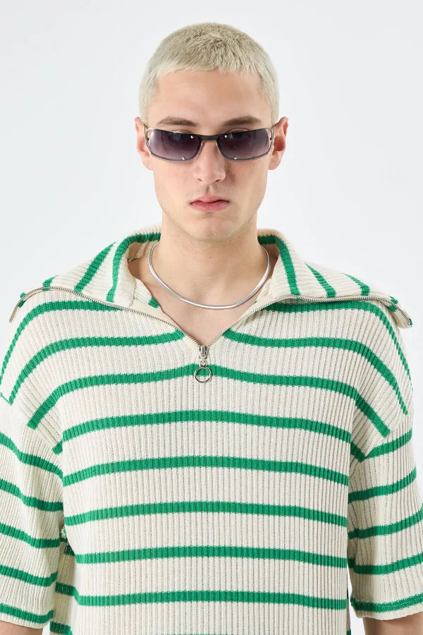 Oversize Çizgili Fermuarlı Yaka Triko Tişört Benetton