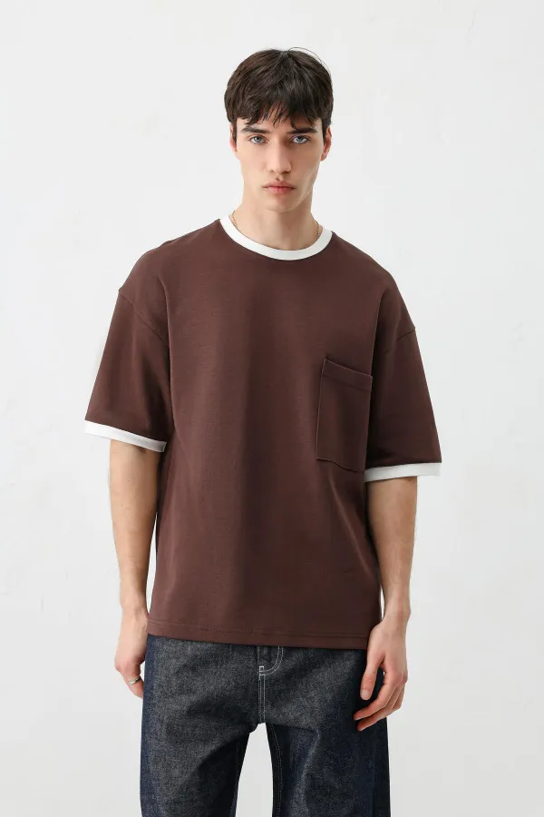 Kısa Kollu Oversize Cepli Tişört Kahve