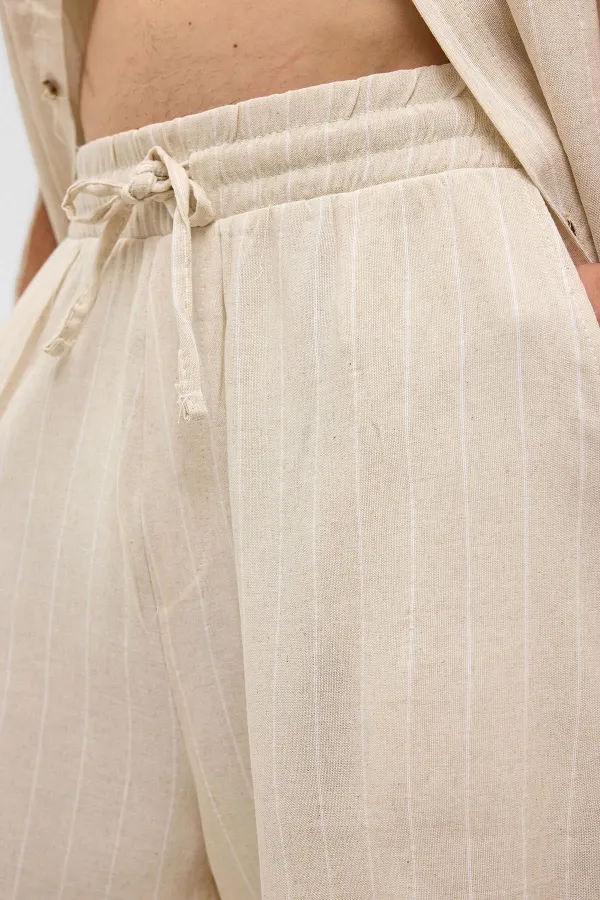 Oversize Çizgili Keten Şort Beyaz