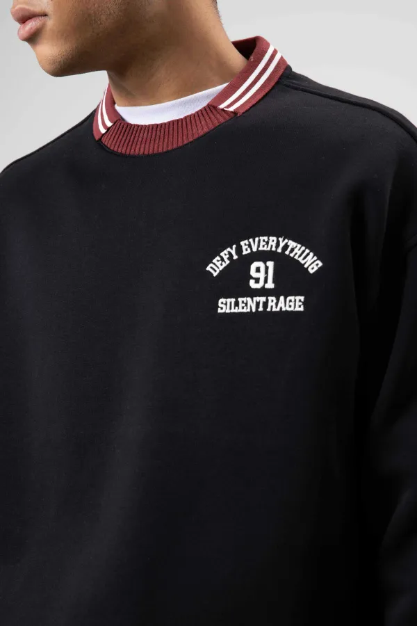 Oversize Yaka Nakış Detaylı Sweatshirt Siyah