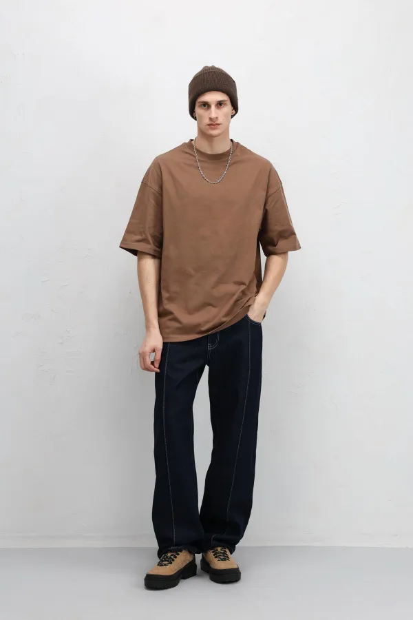 T-shirt basique oversize à col rond, marron