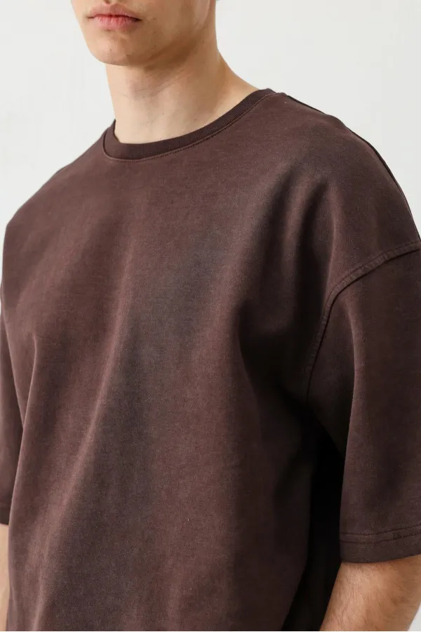 T-shirt oversize délavé à manches courtes, marron.