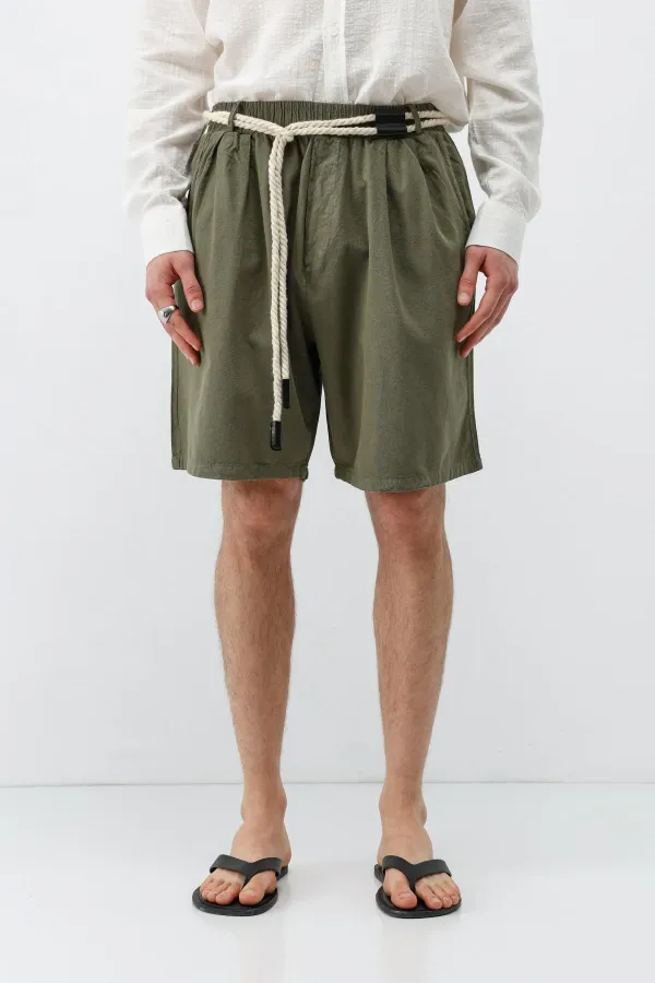 Short en lin kaki oversize avec ceinture