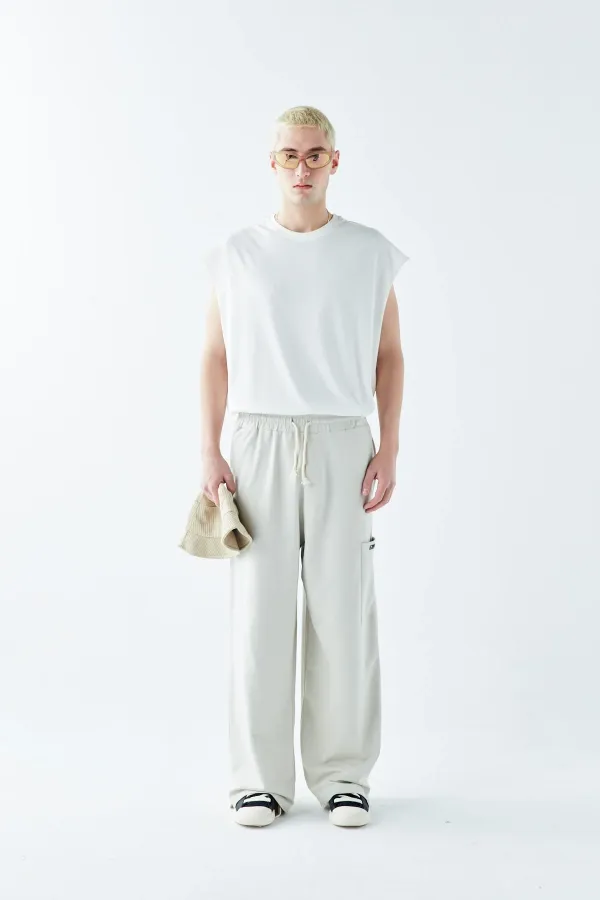 Pantalon de survêtement oversize avec ourlet travaillé et poches latérales, gris glacé