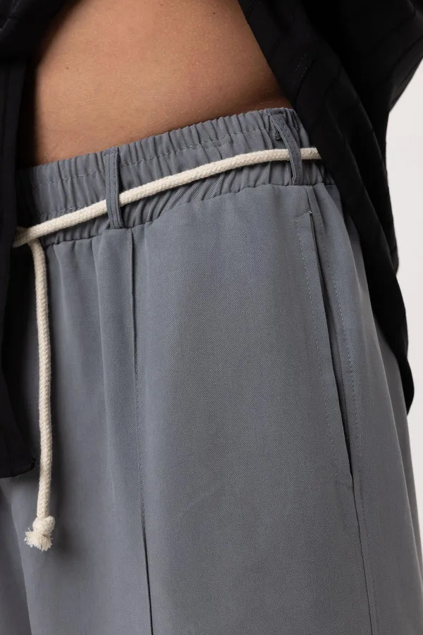 Kemer Detaylı Baggy Lyocell Pantolon Gri