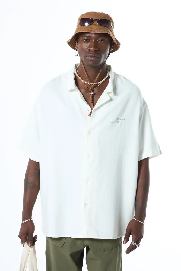 Chemise oversize délavée à manches courtes imprimée au dos, sans poches, écru