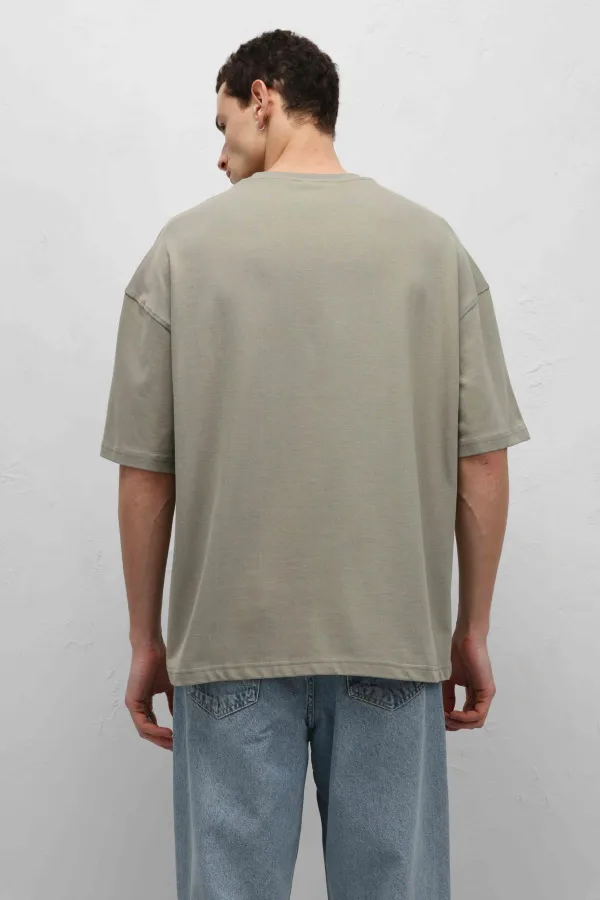 T-shirt basique oversize à col rond kaki