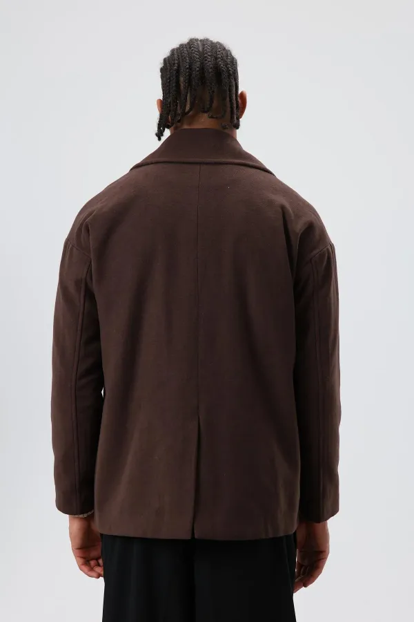 Veste courte oversize croisée en cachemire, marron