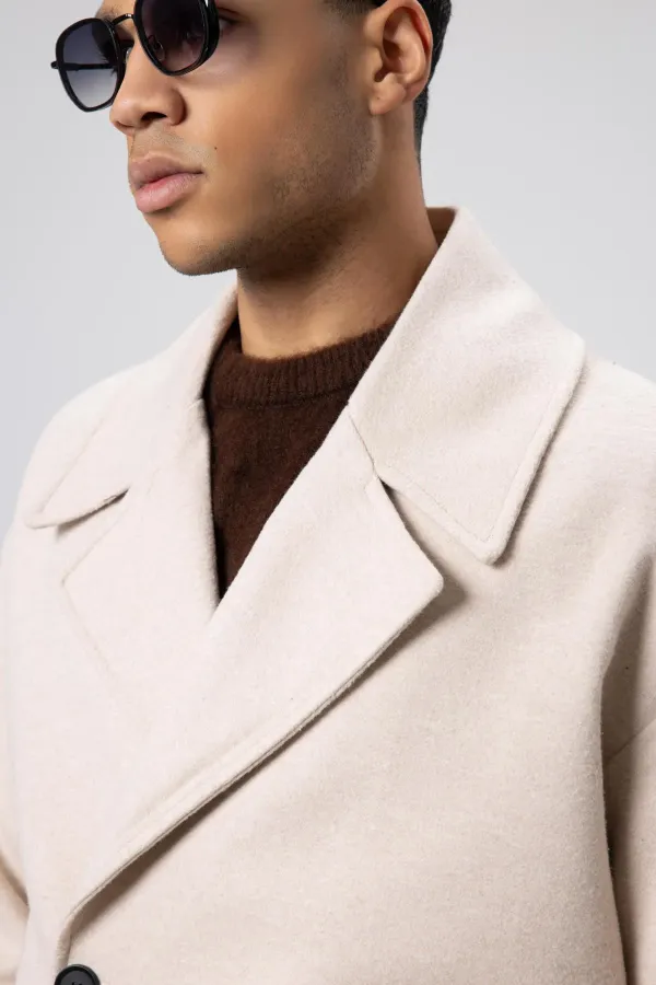 Veste courte oversize croisée en cachemire couleur pierre