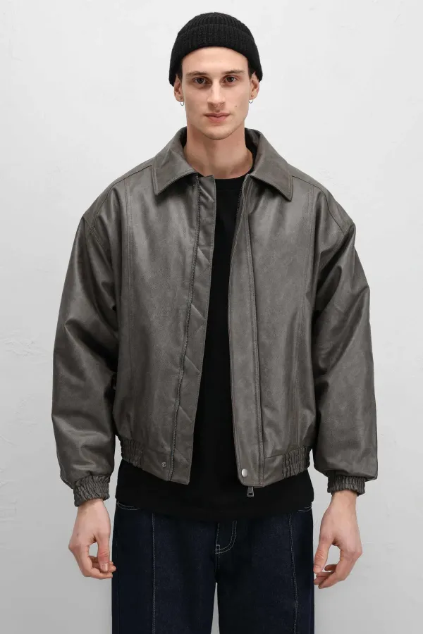 Blouson aviateur oversize en cuir, couleur vison