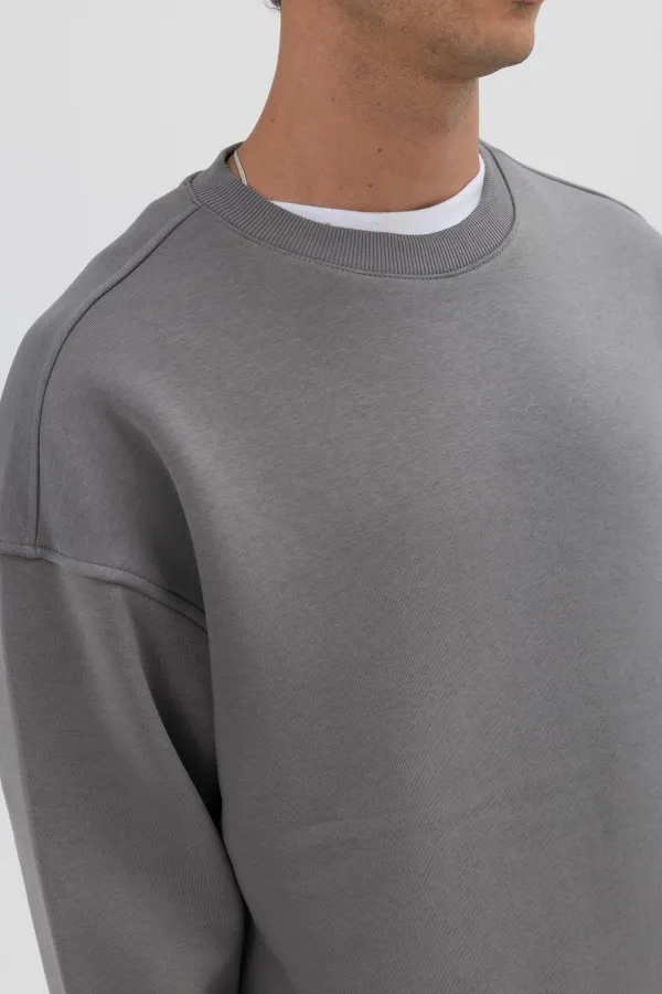 Sweat-shirt oversize basique à col rond, gris foncé