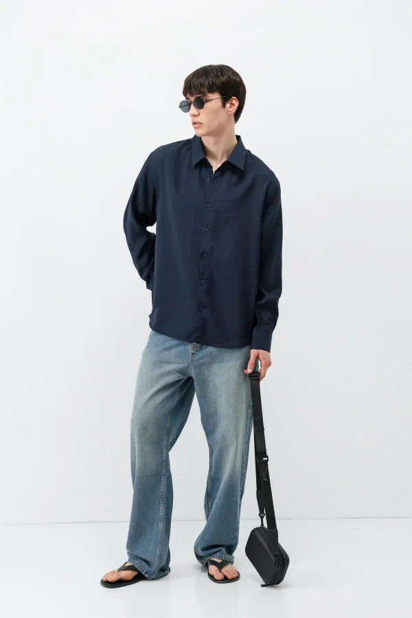 Chemise oversize en modal bleu marine